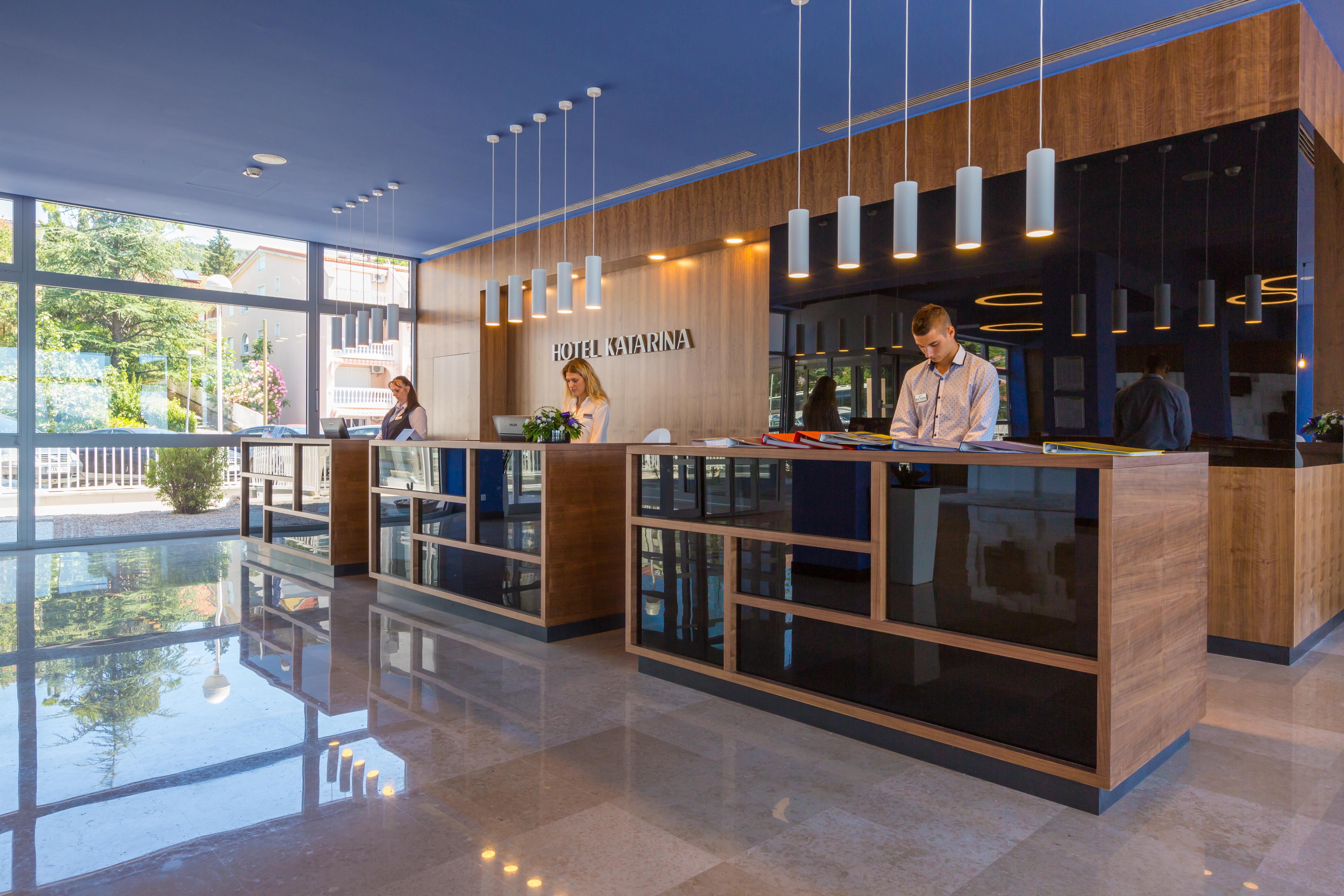 Hotel Katarina セルツェ エクステリア 写真