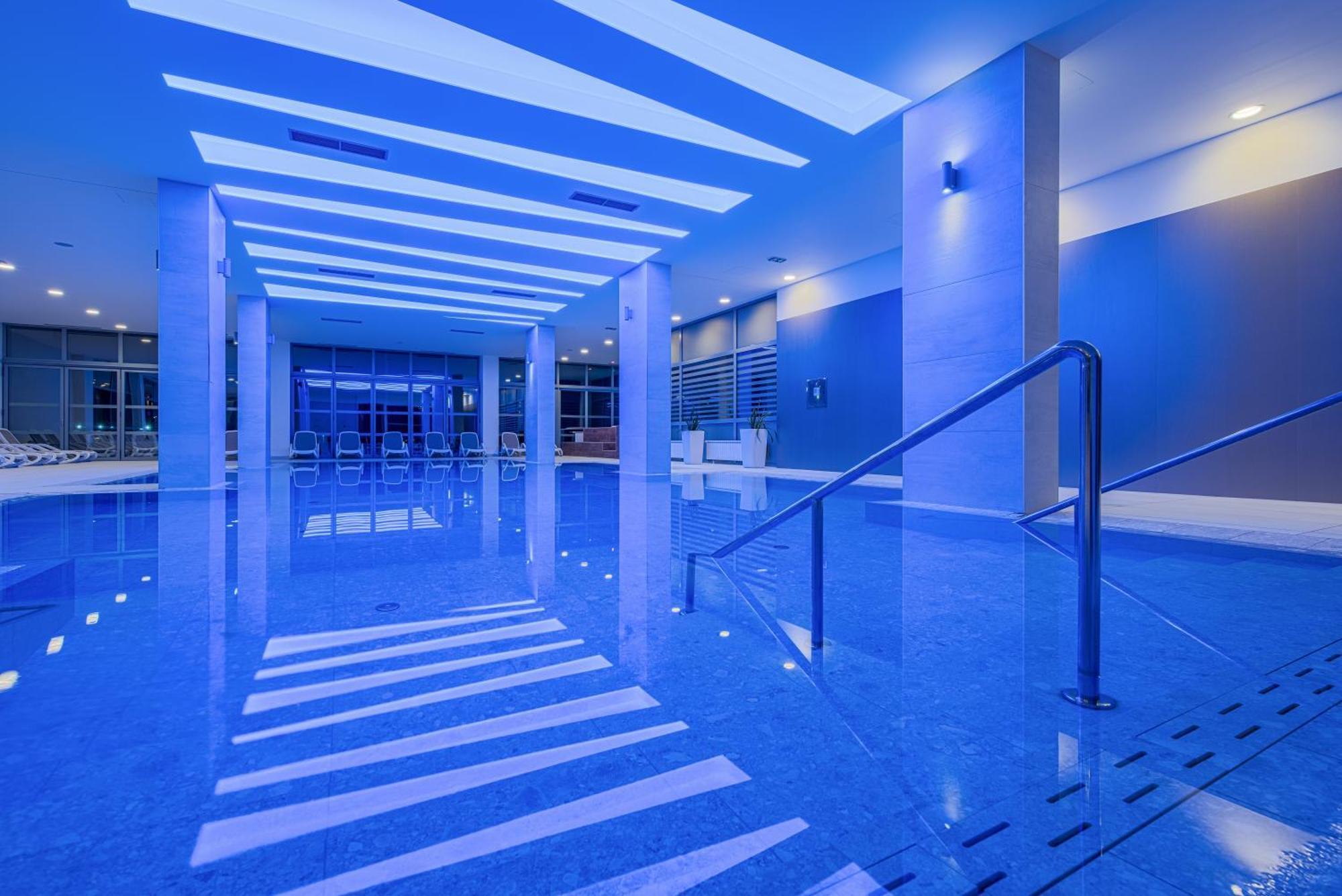 Hotel Katarina セルツェ エクステリア 写真