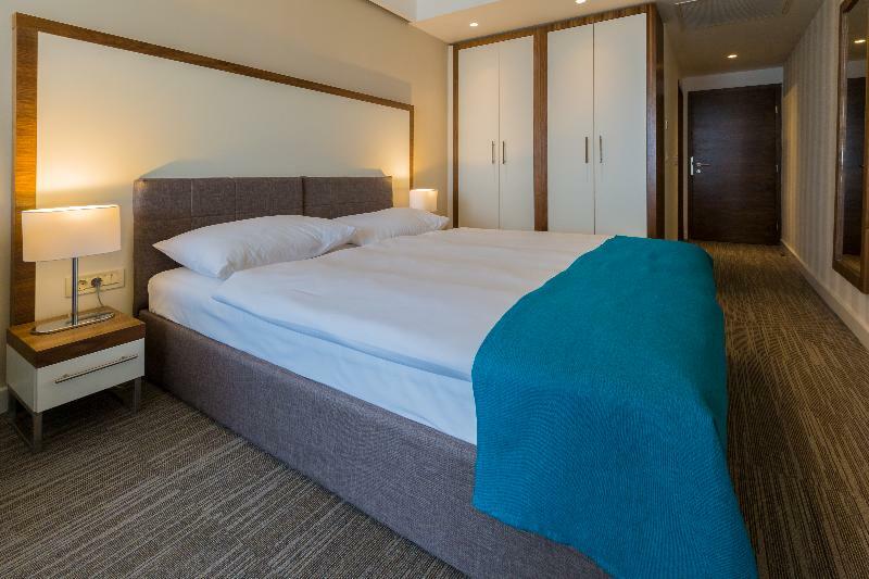 Hotel Katarina セルツェ エクステリア 写真