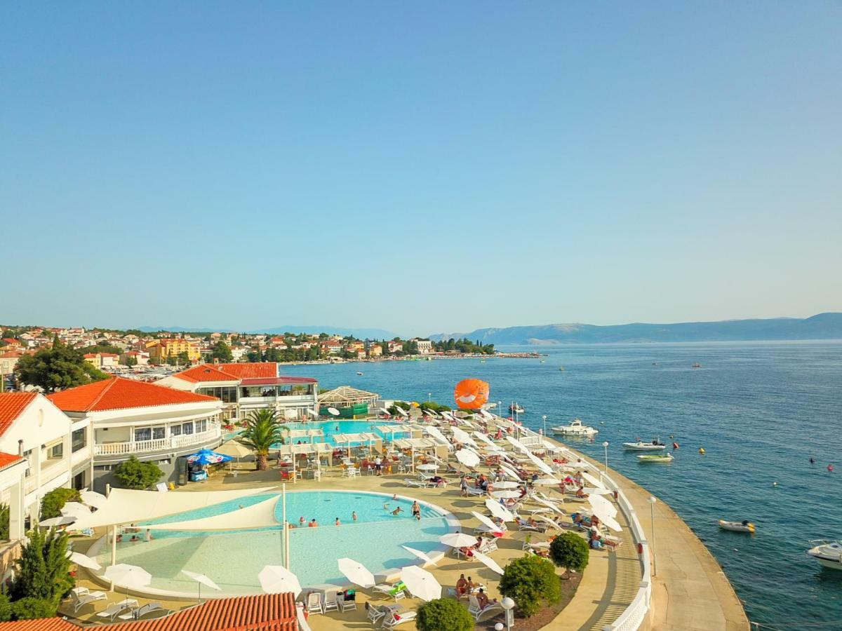 Hotel Katarina セルツェ エクステリア 写真